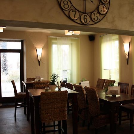 Hotel - Bistro - 3-Eck Merchweiler エクステリア 写真