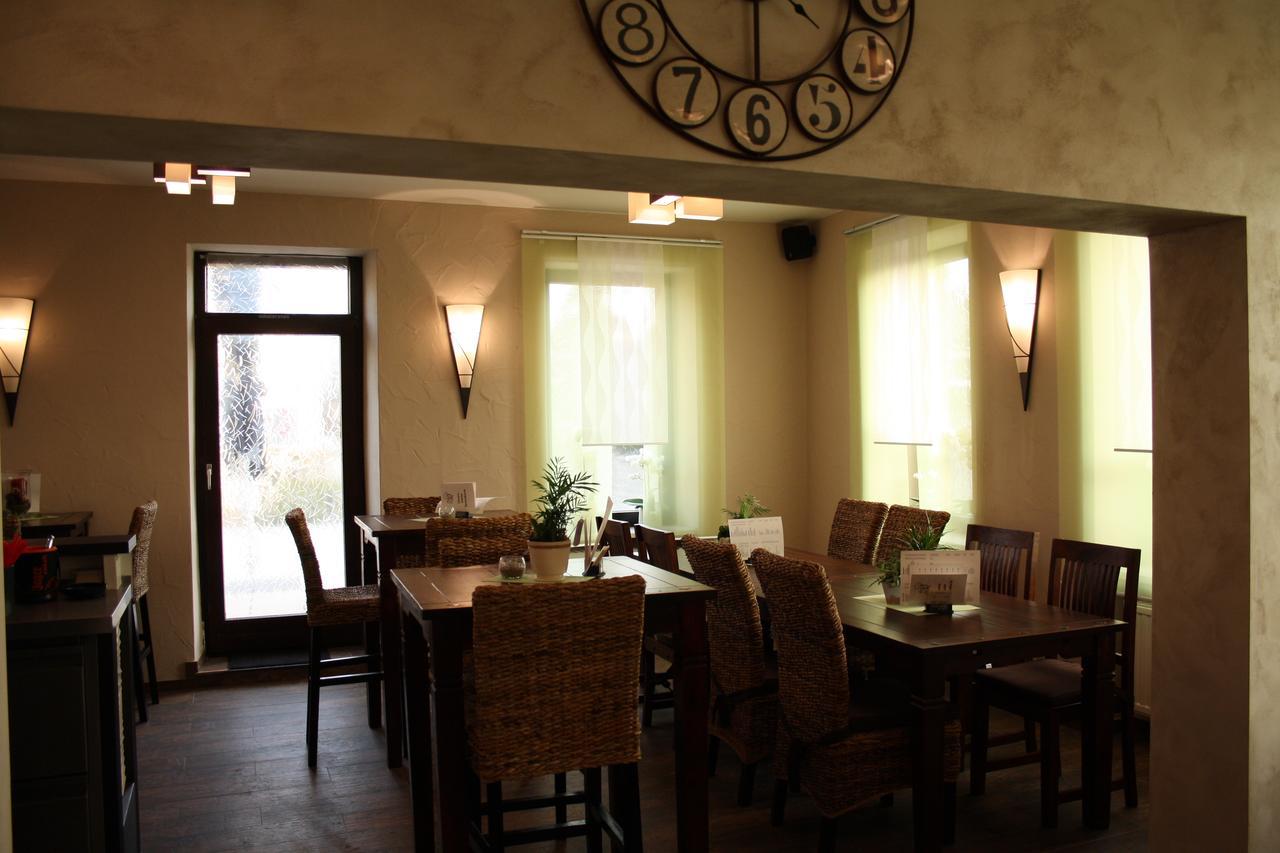 Hotel - Bistro - 3-Eck Merchweiler エクステリア 写真