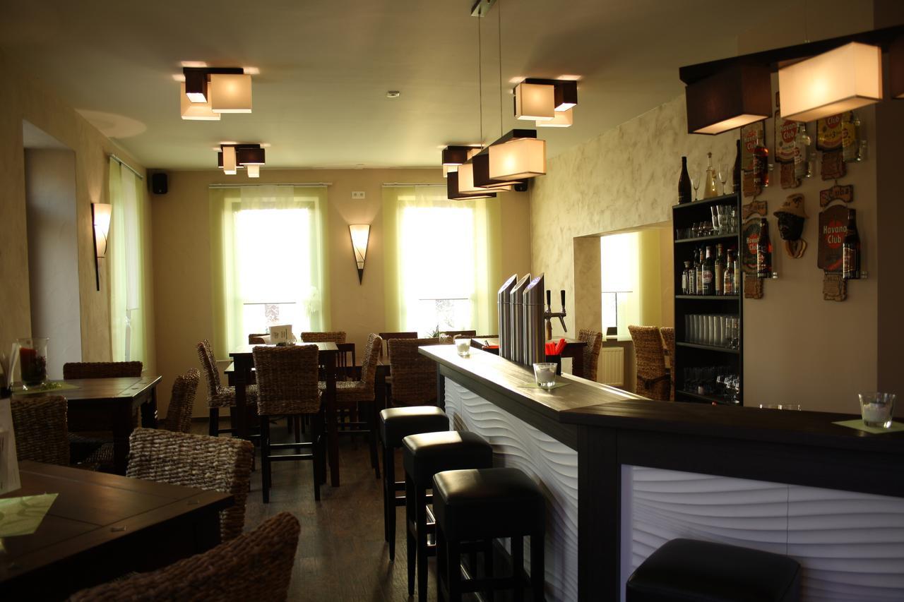 Hotel - Bistro - 3-Eck Merchweiler エクステリア 写真